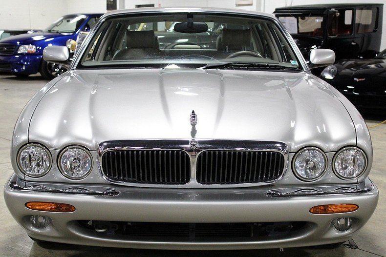 1999 Jaguar XJ8