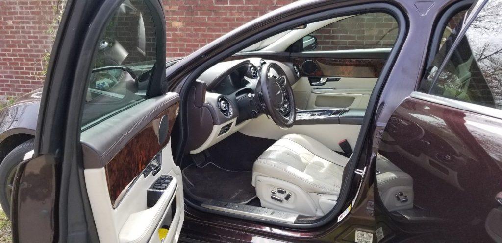 GREAT 2011 Jaguar XJ