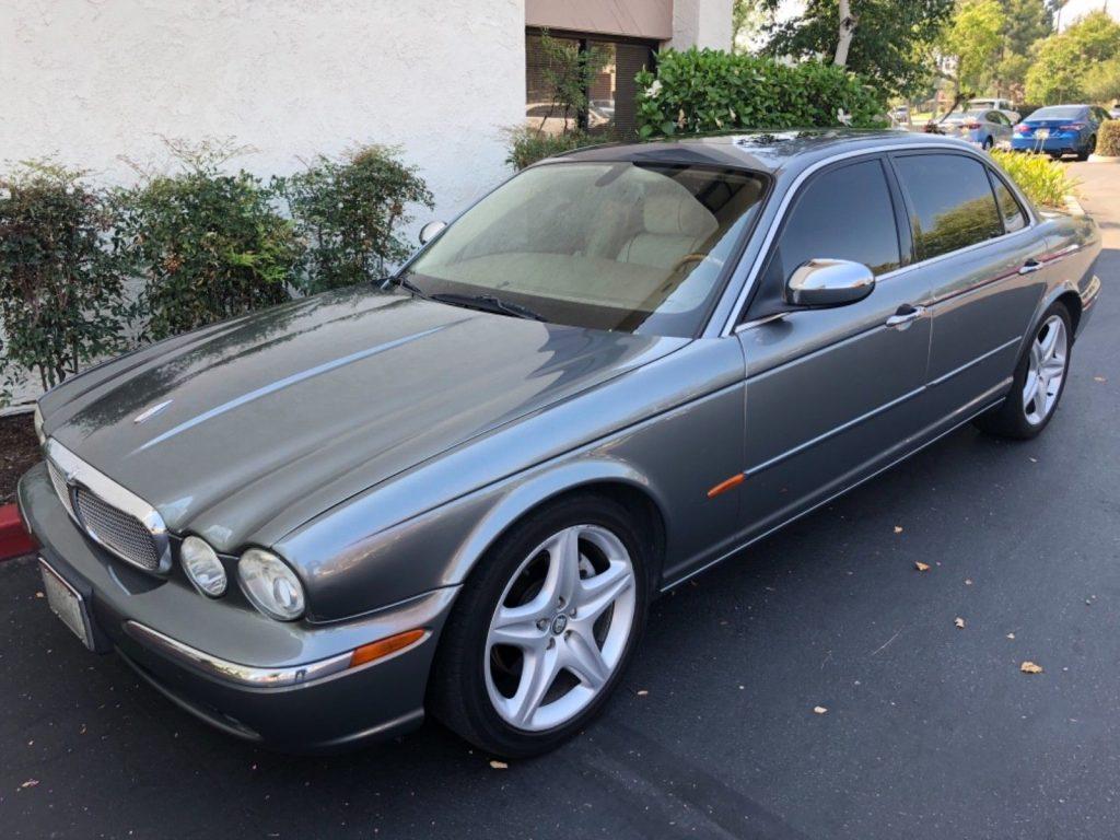 2005 Jaguar XJ8 Vanden PLAS