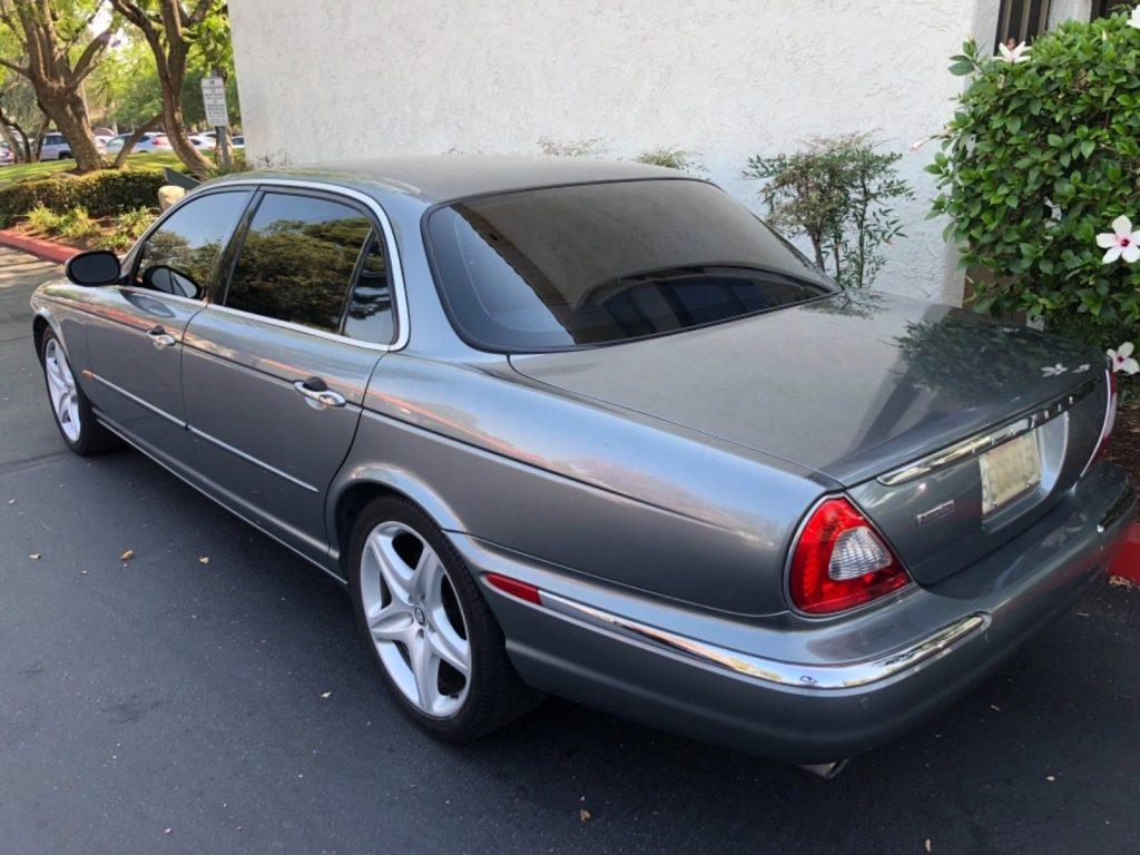 2005 Jaguar XJ8 Vanden PLAS
