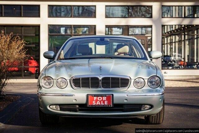 2005 Jaguar XJ8 L Seafrost