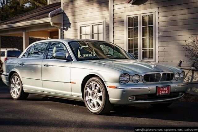 2005 Jaguar XJ8 L Seafrost