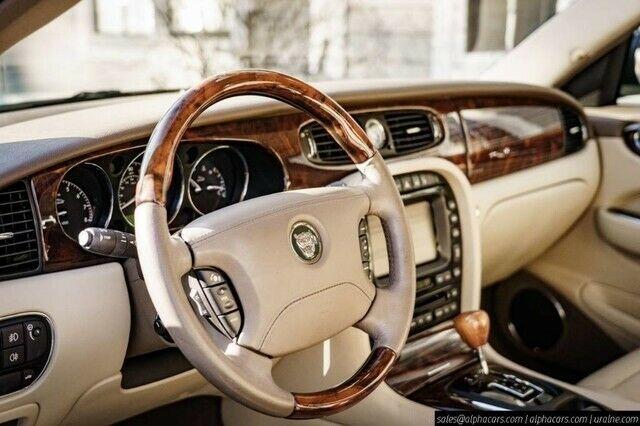 2005 Jaguar XJ8 L Seafrost