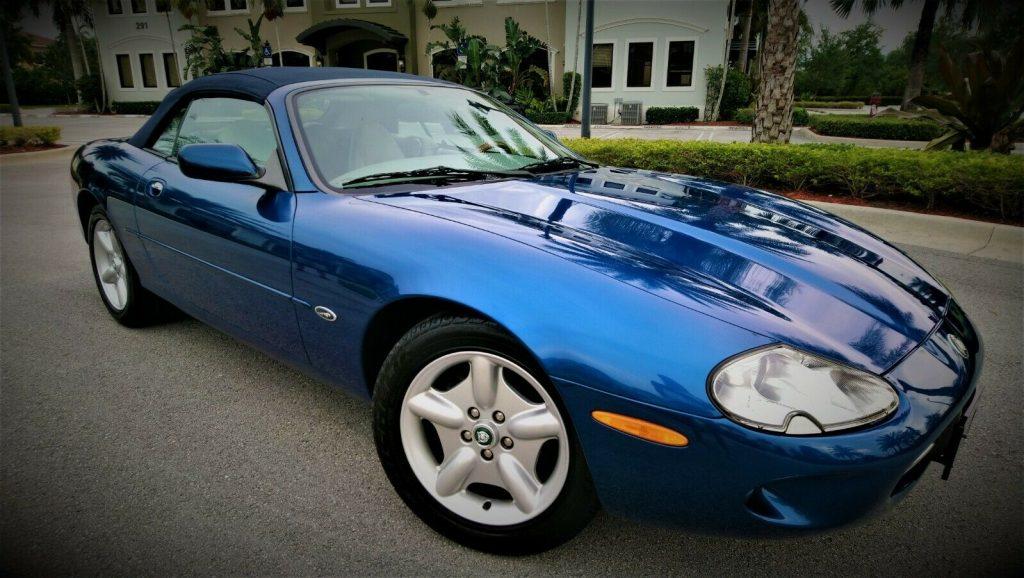 1997 Jaguar XK8 2 DOOR CONVERTIBLE