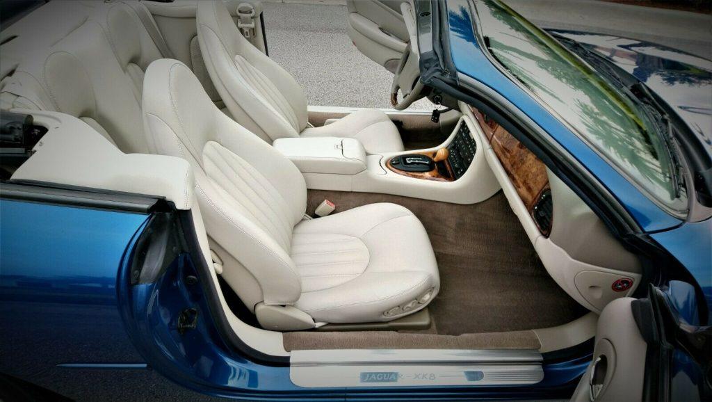 1997 Jaguar XK8 2 DOOR CONVERTIBLE