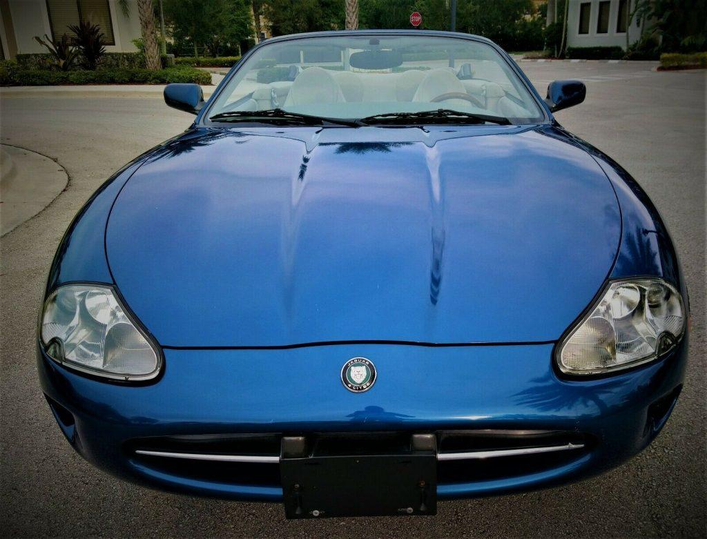 1997 Jaguar XK8 2 DOOR CONVERTIBLE
