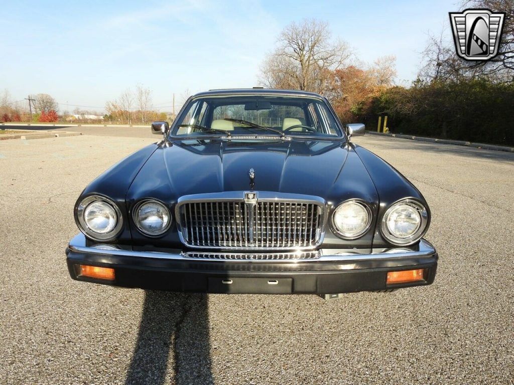1983 Jaguar XJ6 Vanden Plas