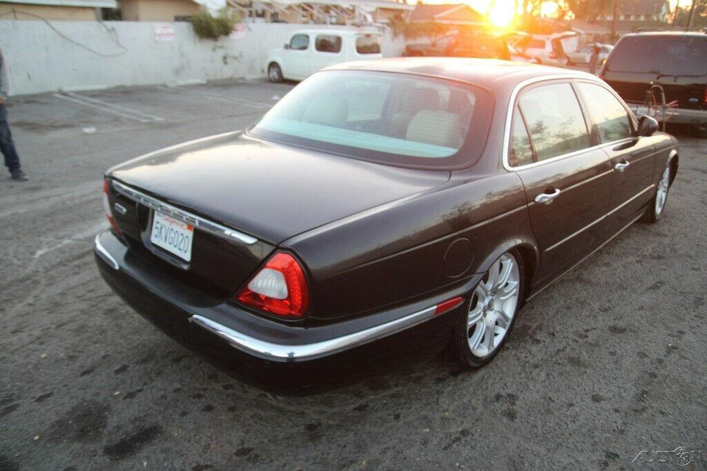 2005 Jaguar XJ8 L