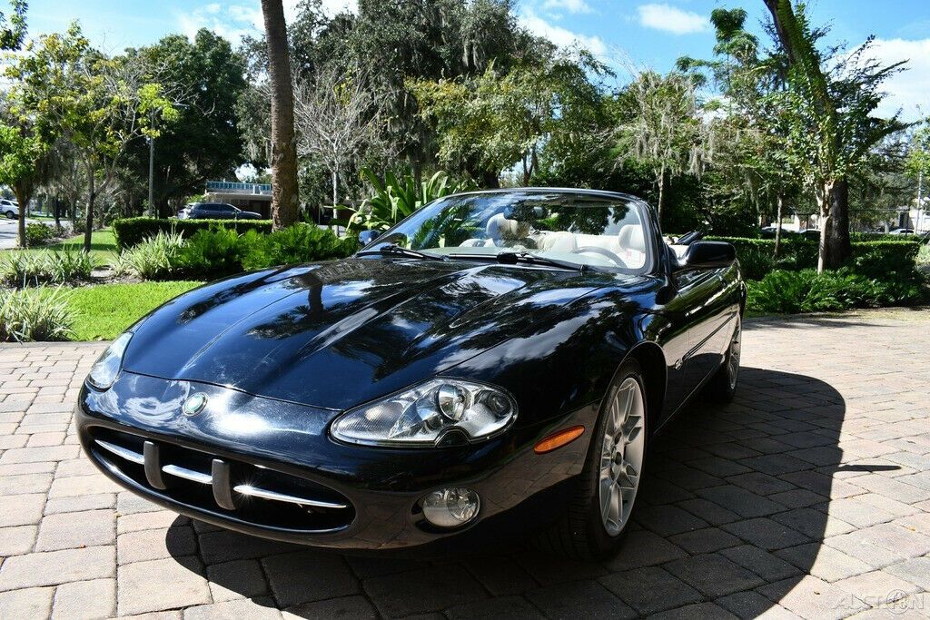 2002 Jaguar XK8 Simply Amazing Drives As New!!