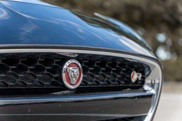 2016 Jaguar F-Type R