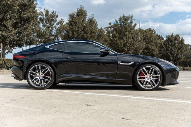 2016 Jaguar F-Type R