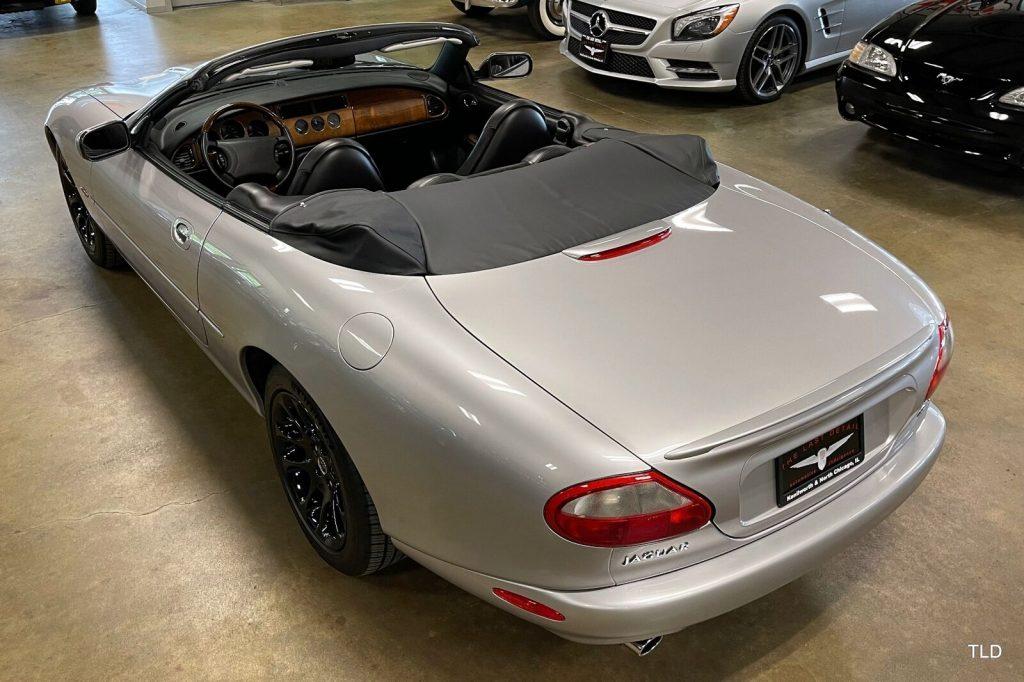 2000 Jaguar XKR