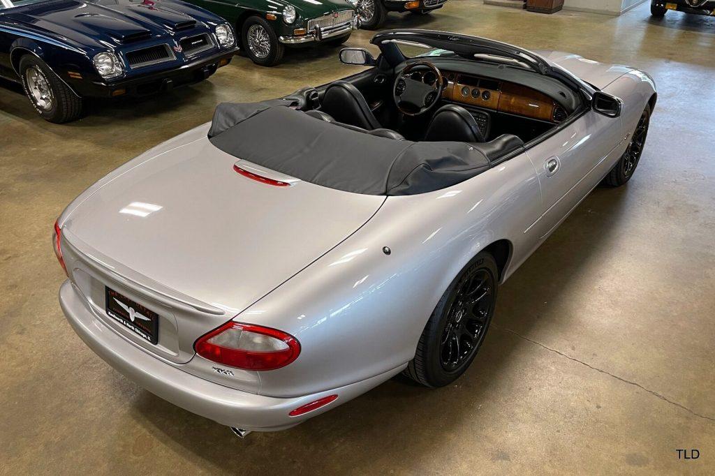 2000 Jaguar XKR