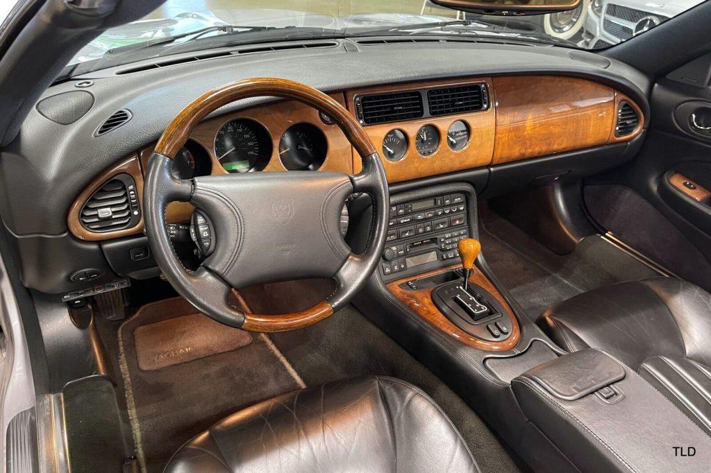 2000 Jaguar XKR
