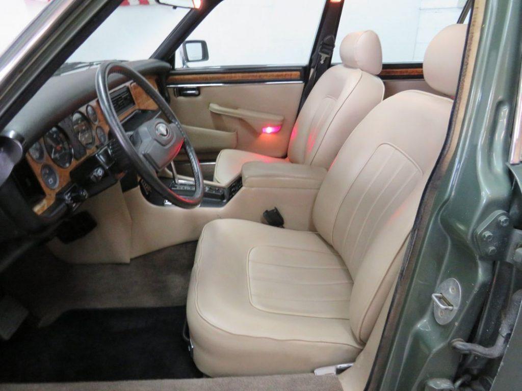 1985 Jaguar XJ6 Vanden Plas