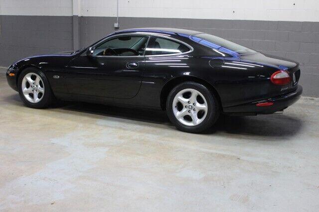 2000 Jaguar XK8