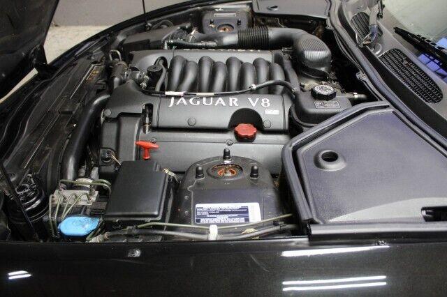 2000 Jaguar XK8