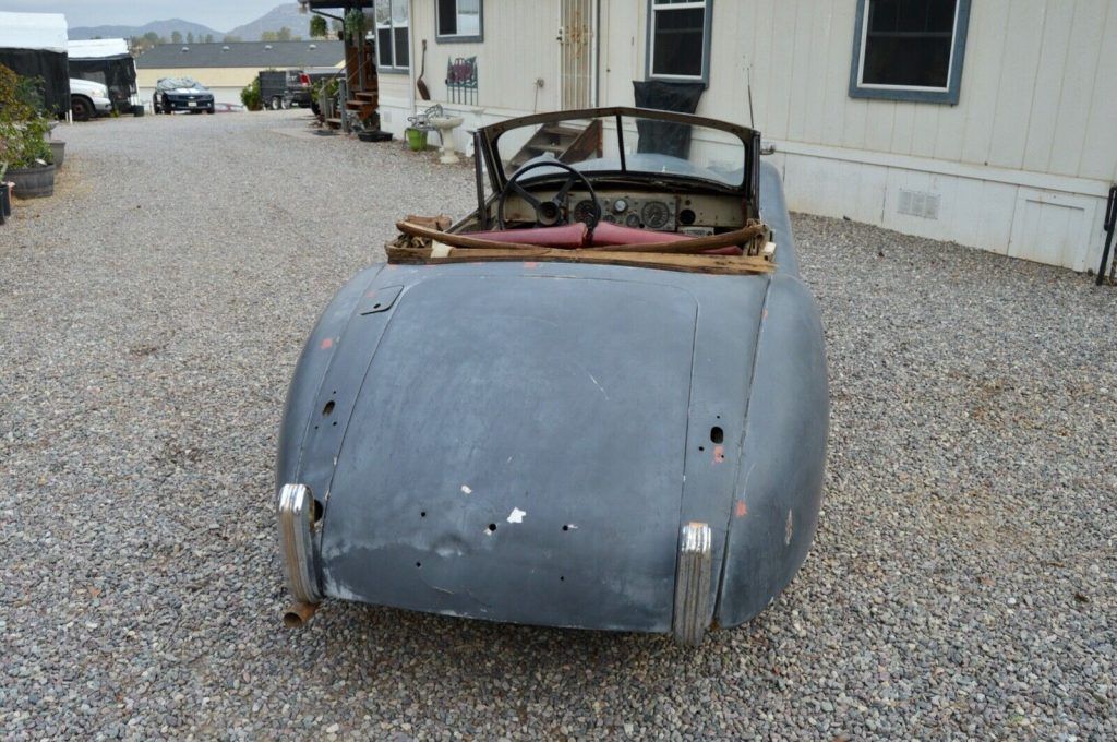 1953 Jaguar XK120 SE DHC