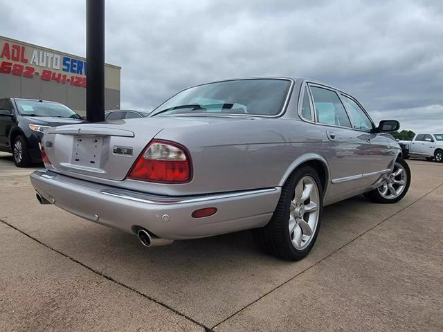 2001 Jaguar XJ XJR Sedan