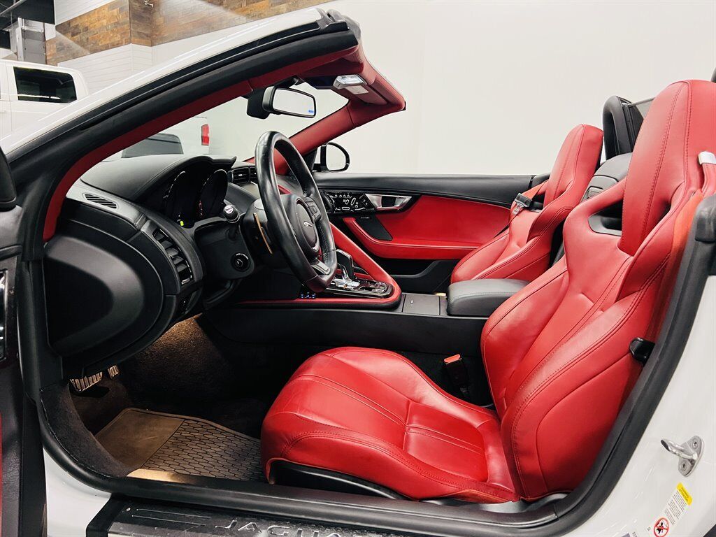 2014 Jaguar F-Type V8 S