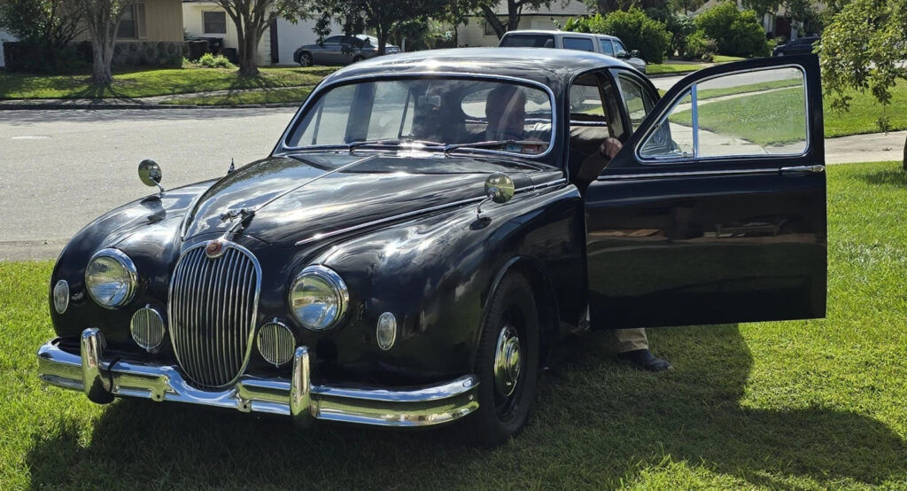 1957 Jaguar Mark 1, runs and drives. 3.4 litr XK Engine