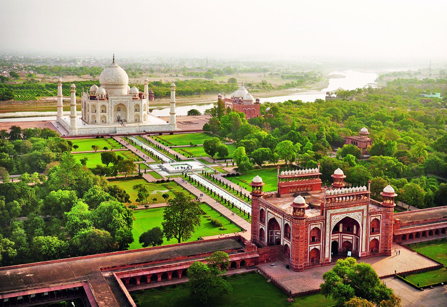 Agra Itinerary: Discovering the Splendors of the Taj Mahal and Beyond