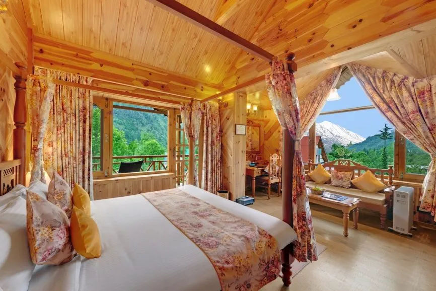 Luxurious Retreats: 5-Star Hotels in Dharamshala