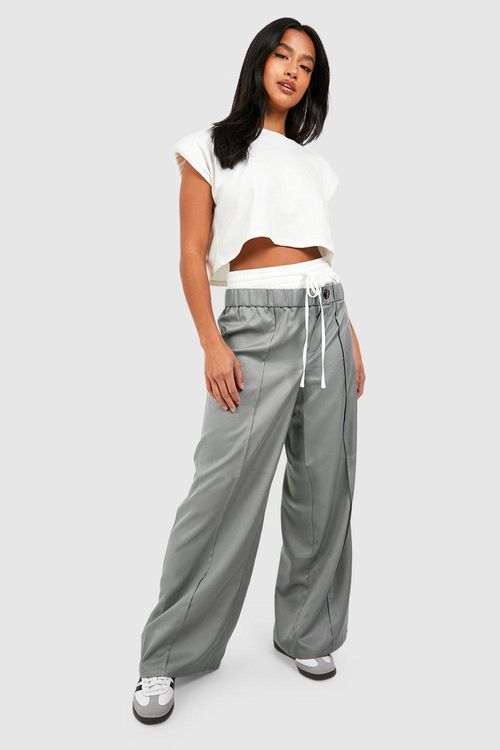 Boohoo Petite Folded Waistband Relaxed Fit Cargo Trousers in White