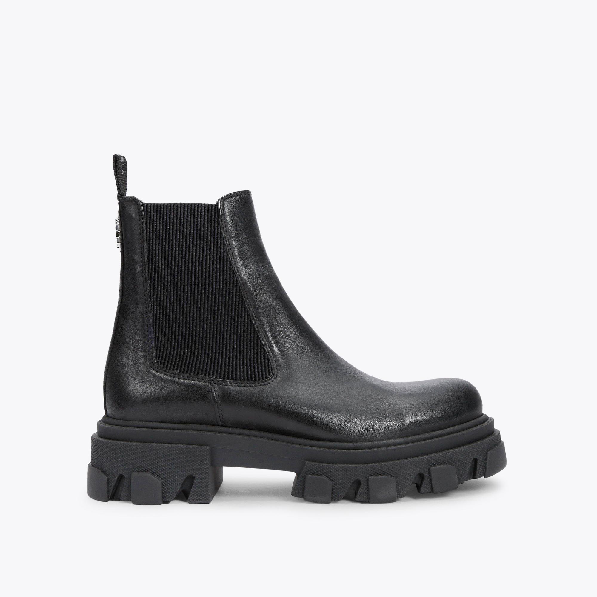 Carvela signet boot sales