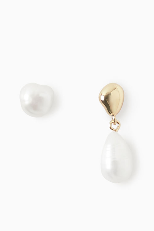 COS Women's Mismatched Pearl...