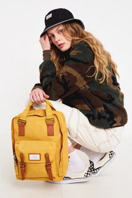 doughnut macaroon vs fjallraven kanken