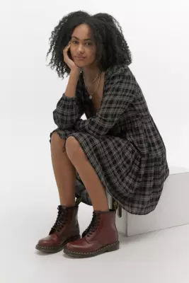 dr martens sandals urban outfitters