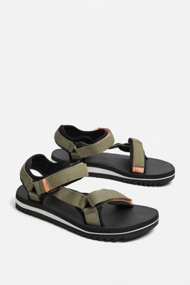 teva sandals urban outfitters