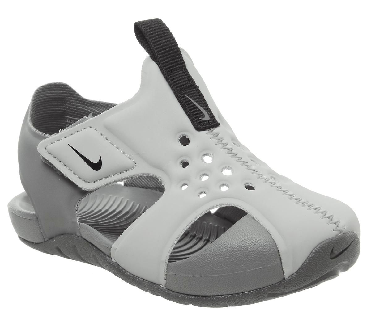 grey nike sunray