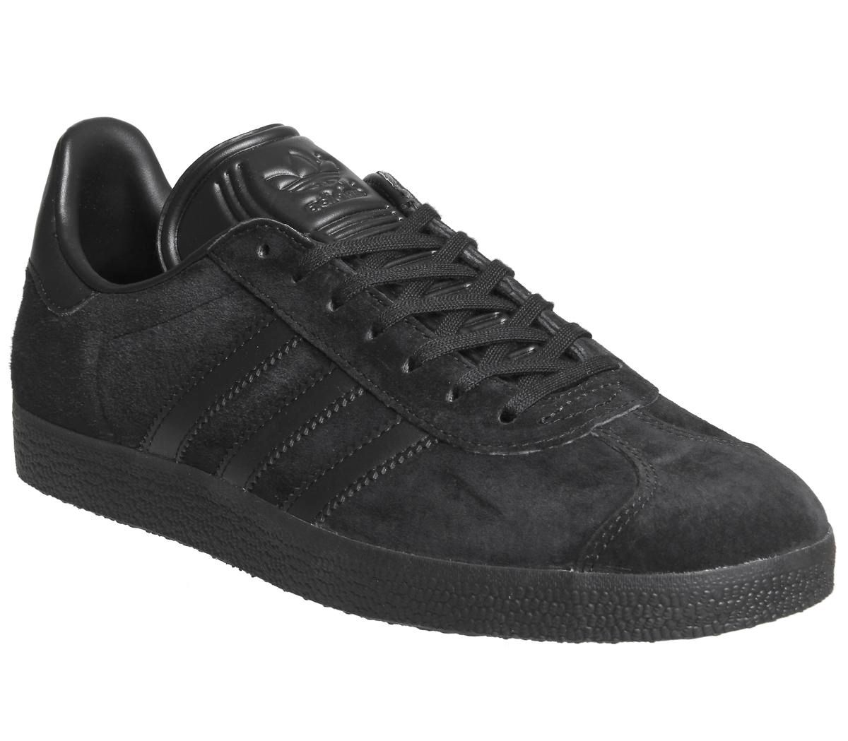 core black gazelle