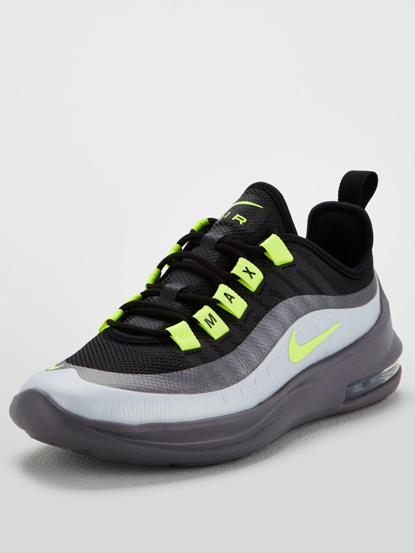 nike axis junior