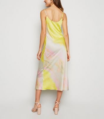blue vanilla yellow dress