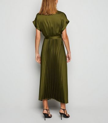 new look green satin dress