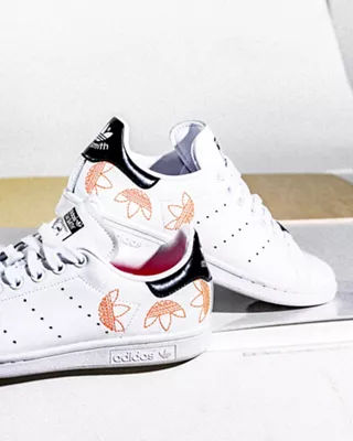 adidas stan smith scripted