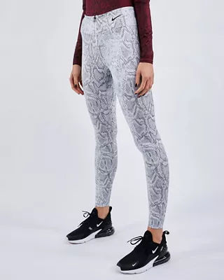 foot locker nike leggings