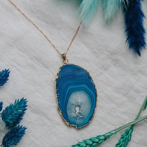 Gold Plate And Blue Agate...