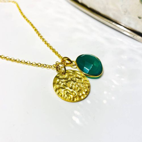 Green Onyx Gold Necklace With Pendant, Gold