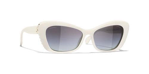 Chanel Woman Sunglass Cat Eye...