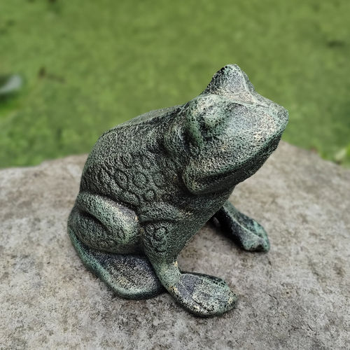 Clairview Iron Garden Statue