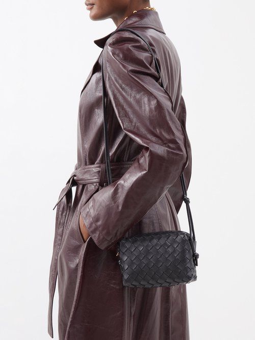 Intrecciato Leather Crossbody Bag in Brown - Bottega Veneta