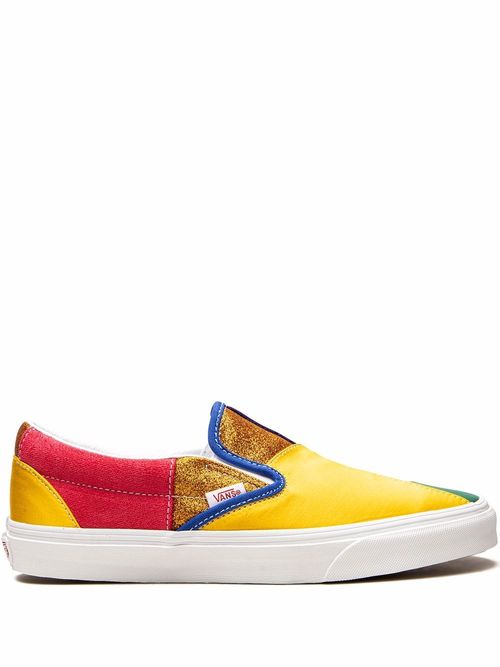 Vans Classic Slip-On "Pride"...