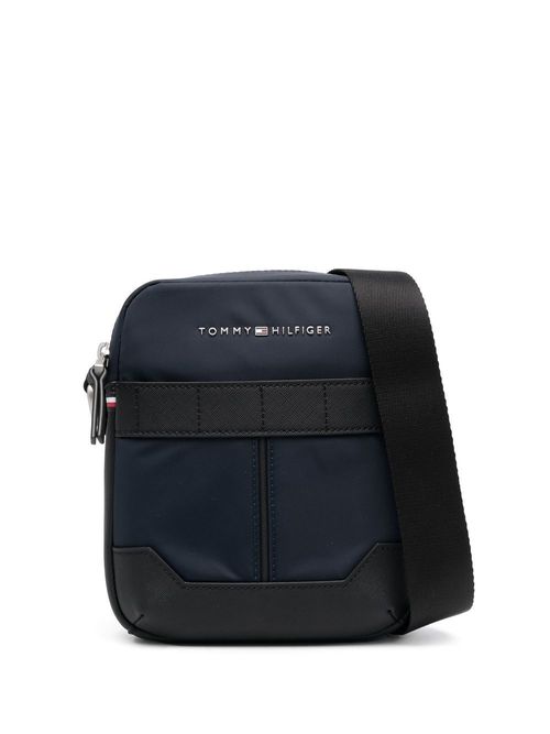 Tommy Hilfiger embossed-logo...