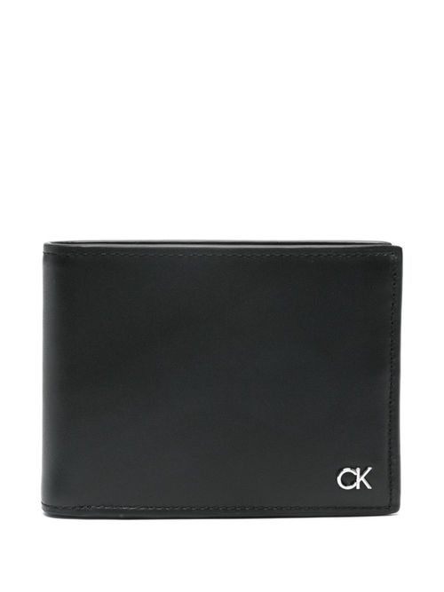 Calvin Klein logo-plaque...