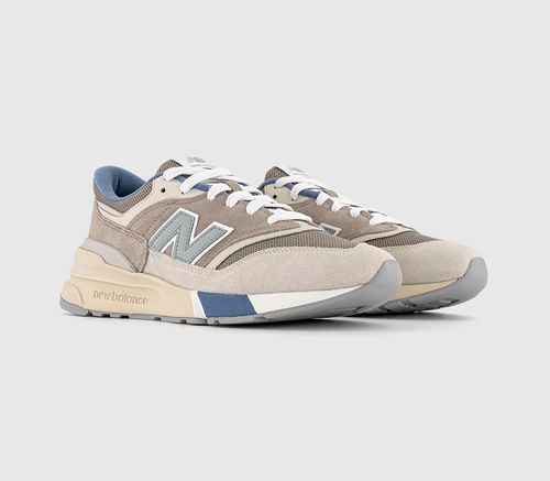 New Balance U997 Trainers...