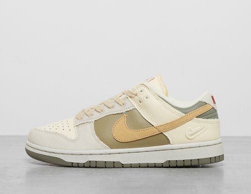 Nike Dunk Low Women's -...